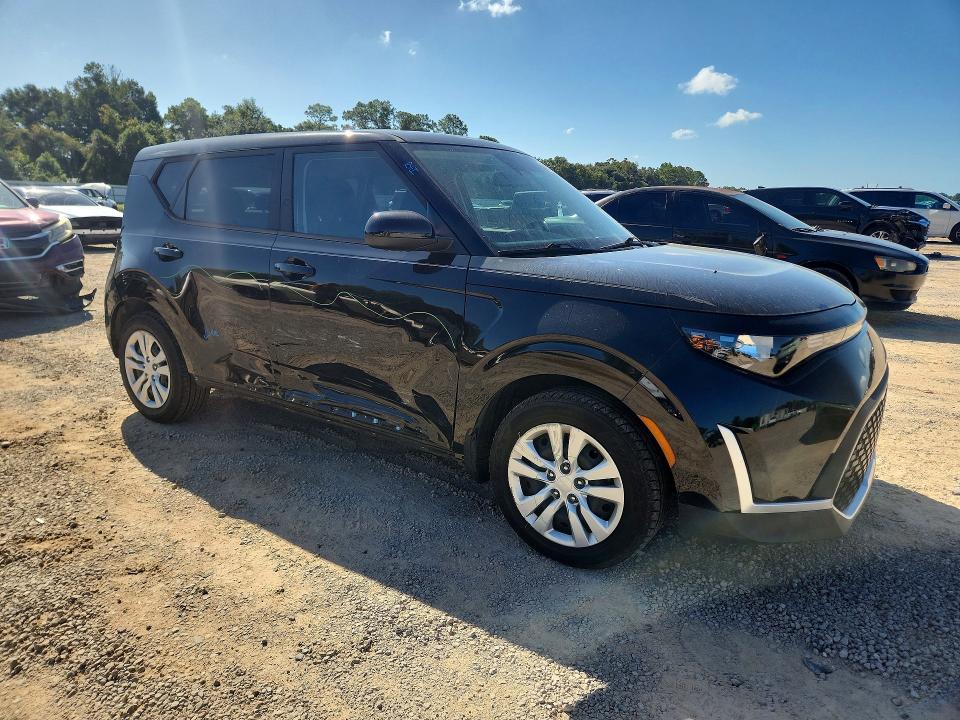 Снимка 4 от търг – 2023 KIA SOUL с VIN KNDJ23AU2P7869377