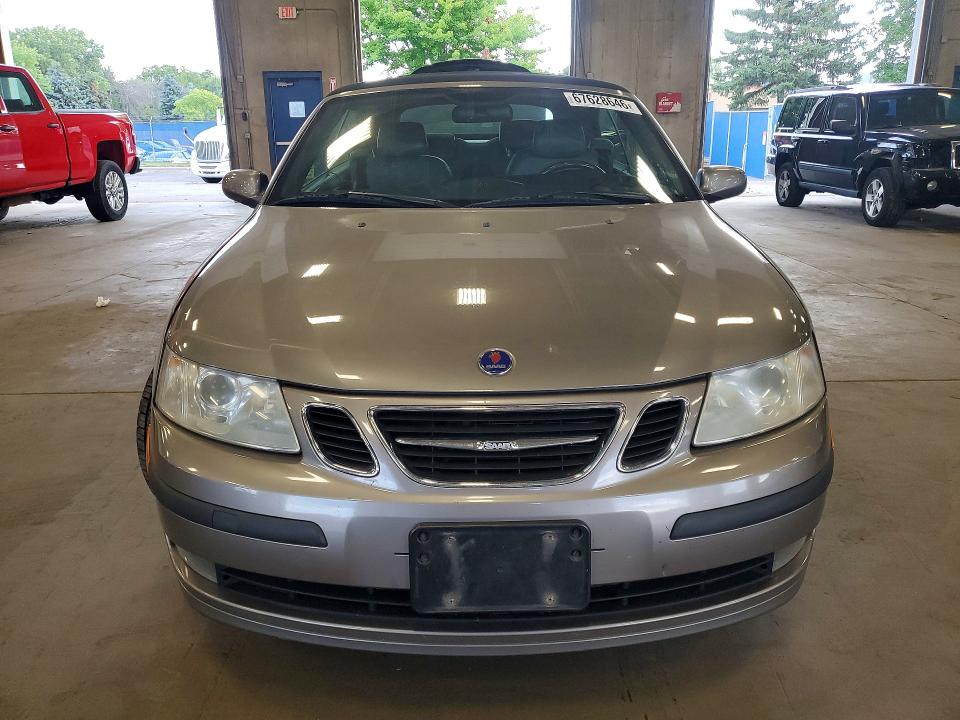 Zdjęcie 5 z aukcji – 2005 SAAB 9-3 z VIN YS3FD79Y256017394