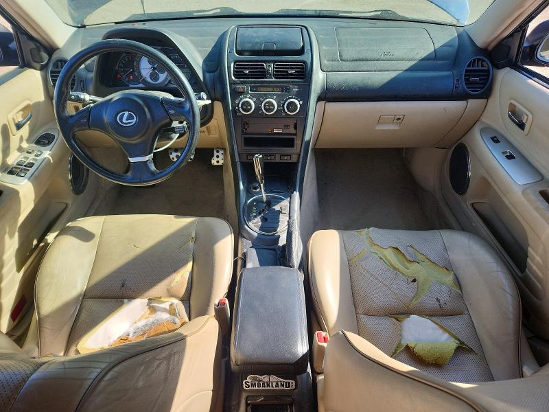 Photo 8 from auction – 2004 LEXUS IS with VIN JTHBD192740093157