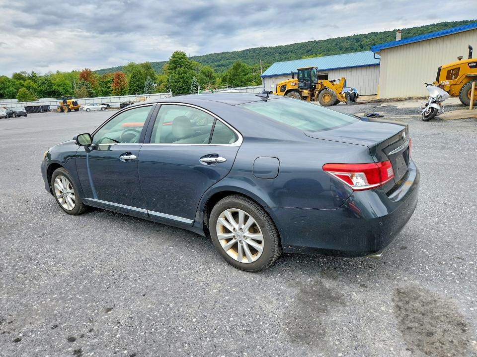 صورة رقم 2 من المزاد - 2011 LEXUS ES مع VIN JTHBK1EG2B2467084