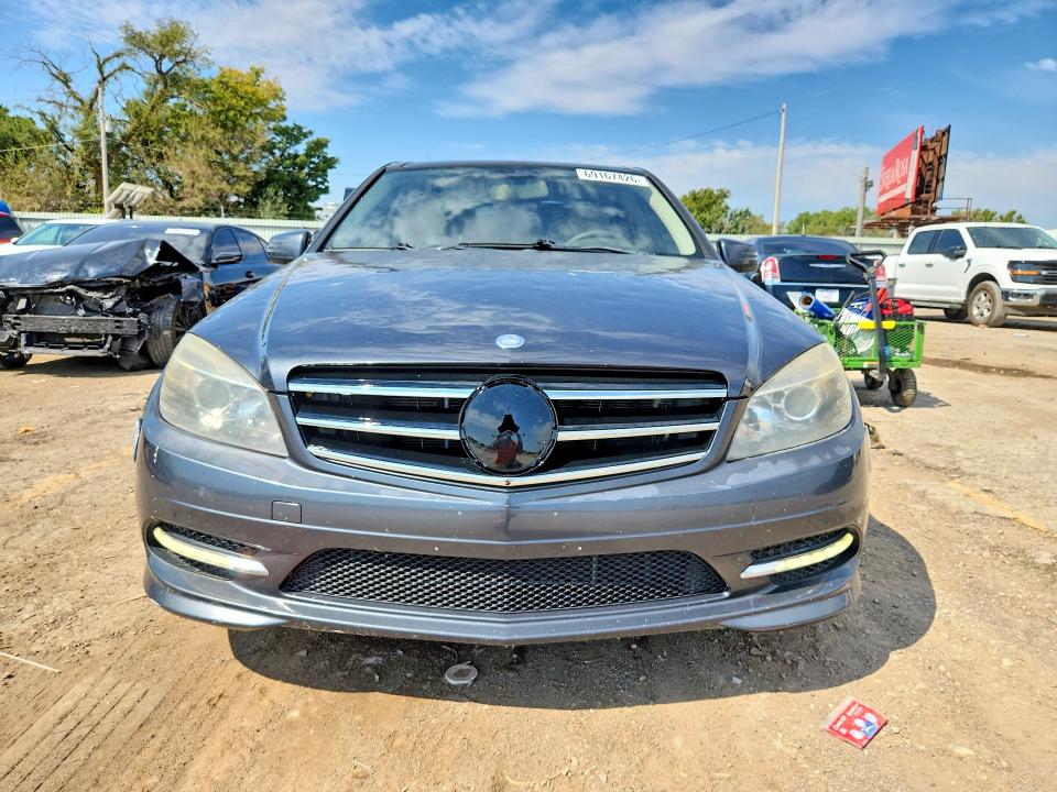 Photo 5 from auction – 2011 MERCEDES-BENZ C with VIN WDDGF5EB9BA499176