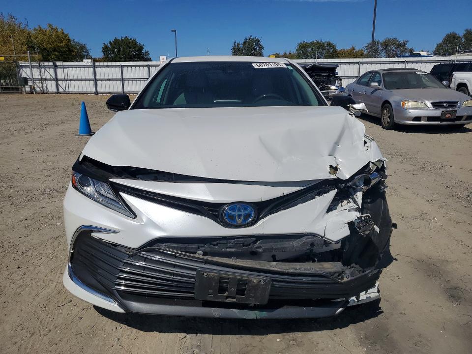 Zdjęcie 5 z aukcji – 2022 TOYOTA CAMRY z VIN 4T1F31AK6NU595066