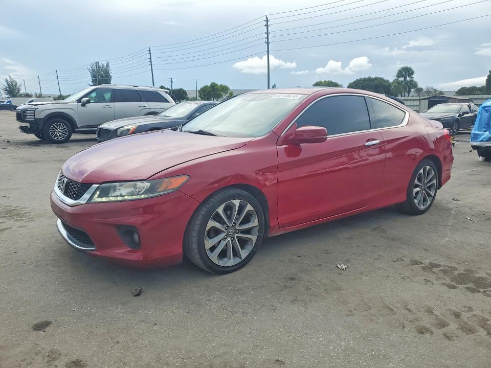 HONDA ACCORD 2015 с VIN 1HGCT2B84FA001028 - Снимка от търг
