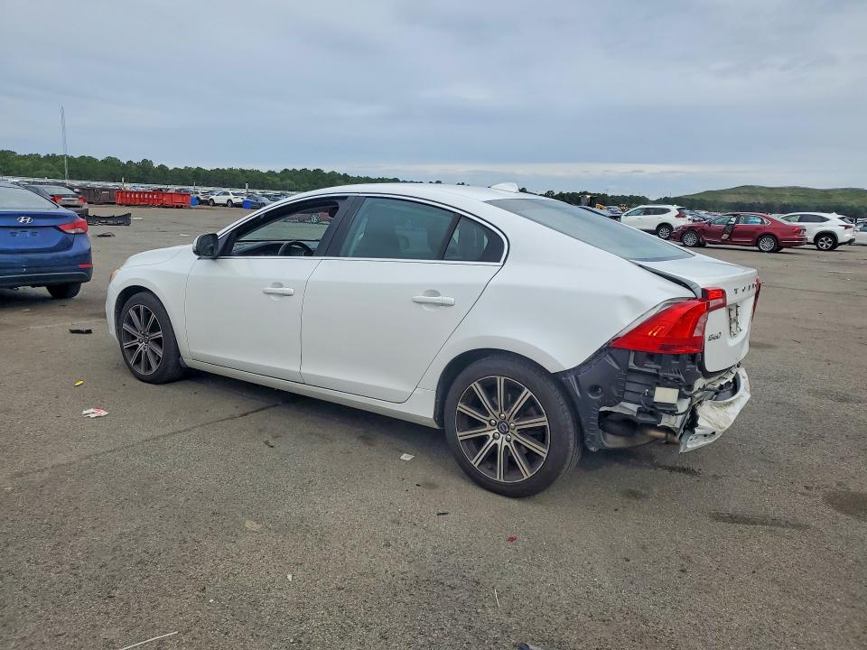 Фото 2 с аукциона – 2017 VOLVO S60 с VIN LYV402TM4HB153085