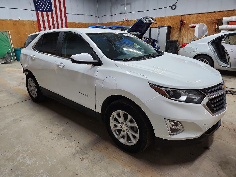 Снимка 4 от търг – 2021 CHEVROLET EQUINOX с VIN 3GNAXKEV2MS113003