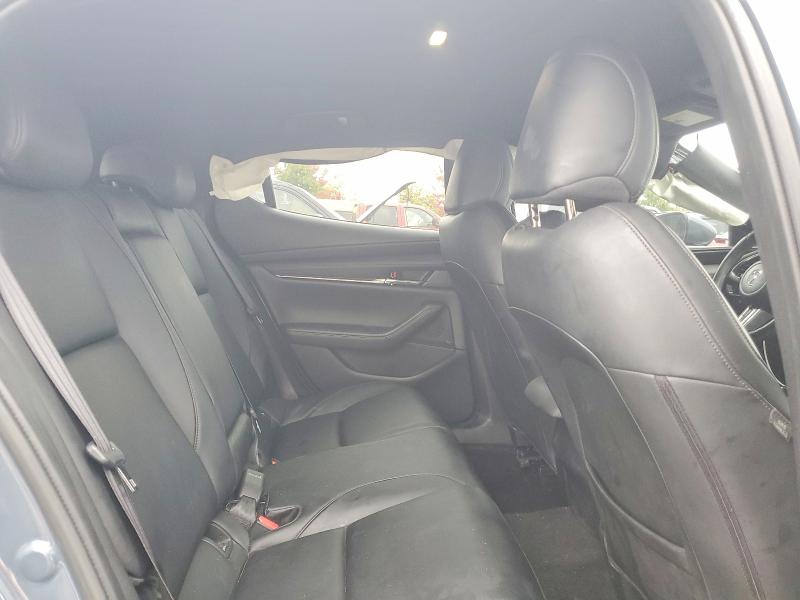 Снимка 10 от търг – 2019 MAZDA 3 с VIN JM1BPALM6K1107544