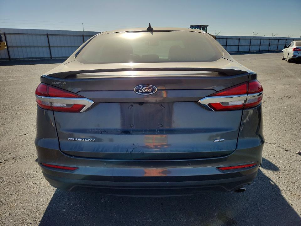 Zdjęcie 6 z aukcji – 2020 FORD FUSION z VIN 3FA6P0HD2LR189953