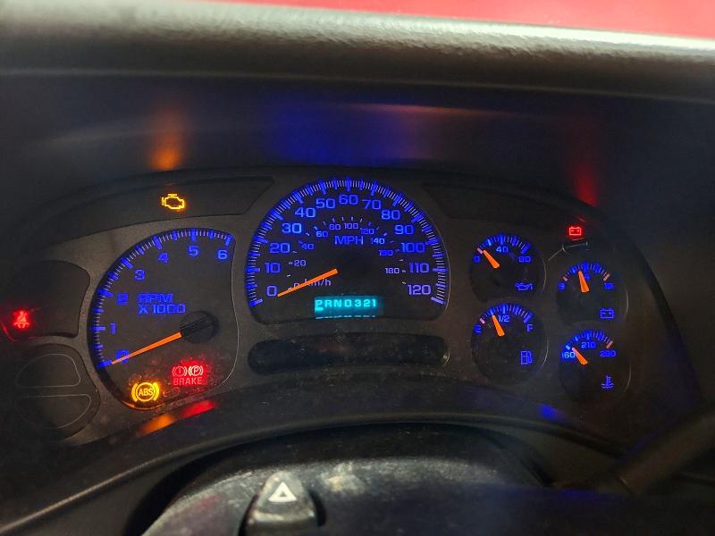 Photo 9 from auction – 2004 CHEVROLET SILVERADO with VIN 2GCEK19T041168329
