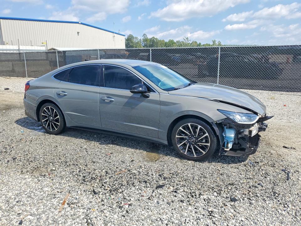 Снимка 4 от търг – 2020 HYUNDAI SONATA с VIN 5NPEJ4J21LH031887