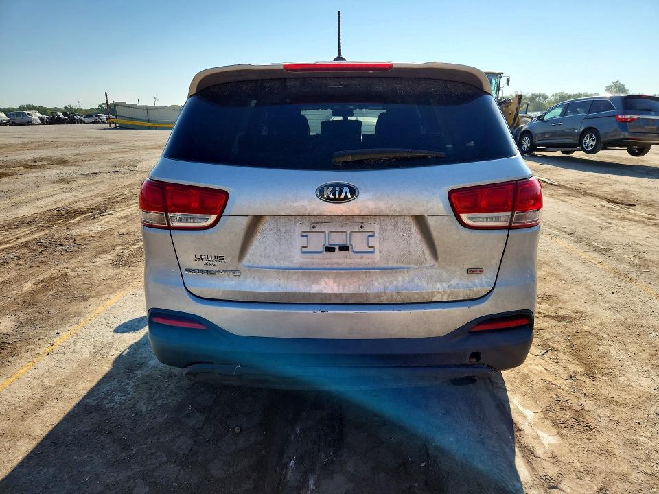 Photo 6 from auction – 2016 KIA SORENTO with VIN 5XYPG4A31GG155218