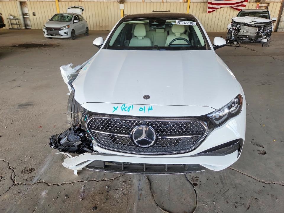 Photo 5 from auction – 2025 MERCEDES-BENZ E with VIN W1KLF4HBXSA104667