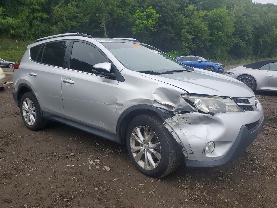 Photo 4 from auction – 2013 TOYOTA RAV4 with VIN JTMDFREV0DD010924