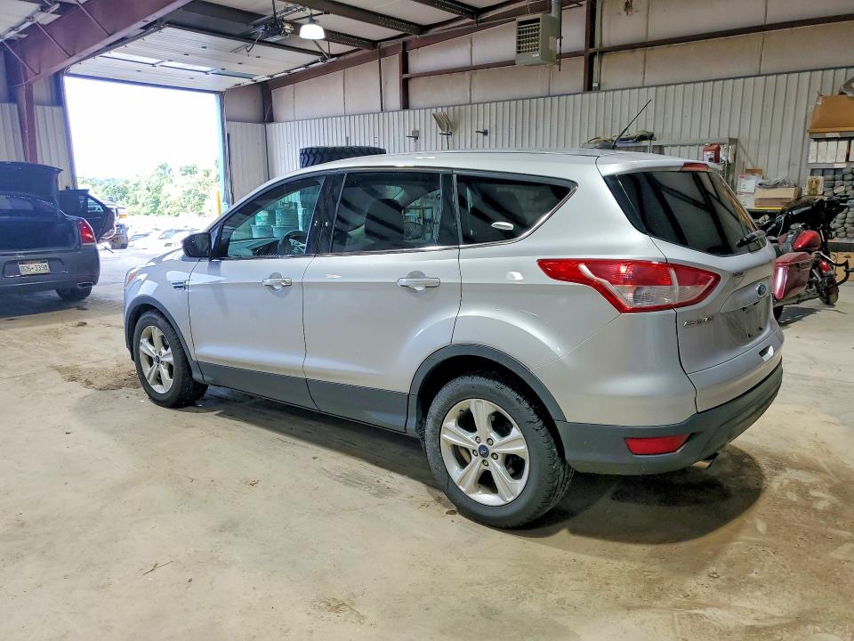 Photo 2 from auction – 2016 FORD ESCAPE with VIN 1FMCU0GX6GUA04699