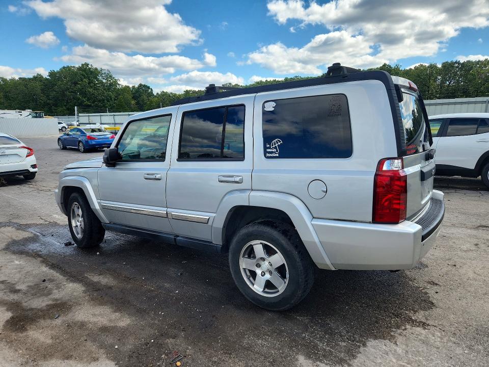 Фото 2 с аукциона – 2010 JEEP COMMANDER с VIN 1J4RH4GK5AC101687
