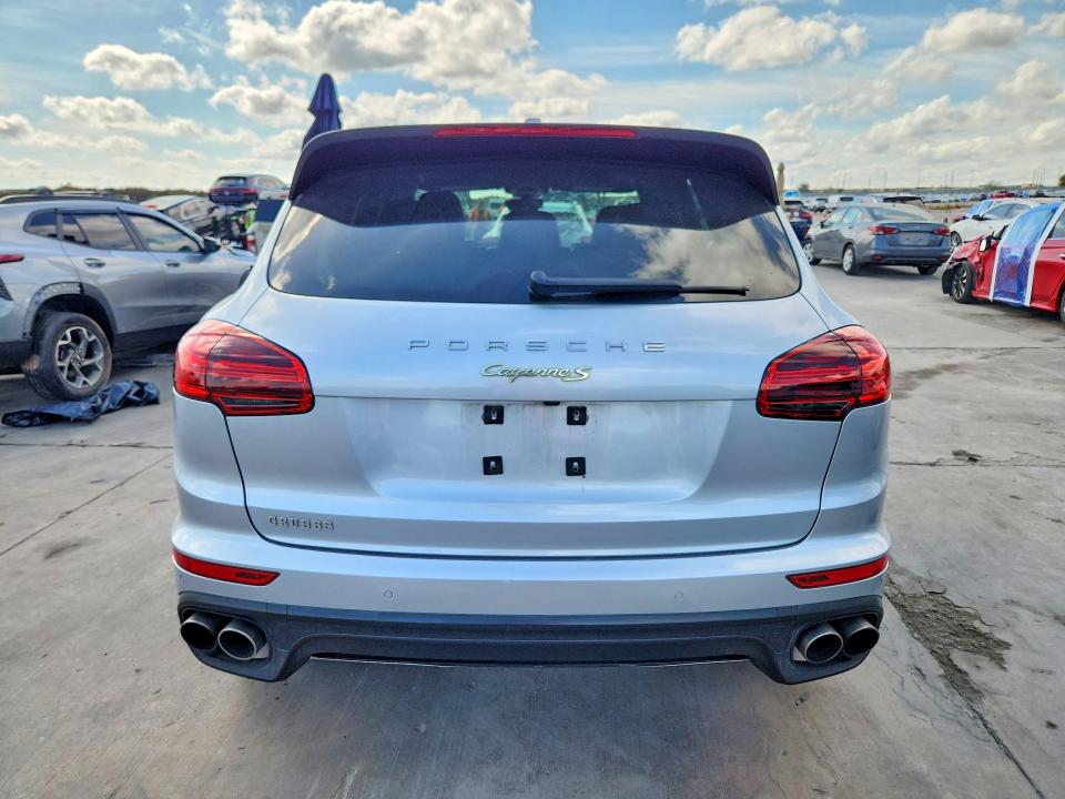 Zdjęcie 6 z aukcji – 2017 PORSCHE CAYENNE z VIN WP1AE2A28HLA73997