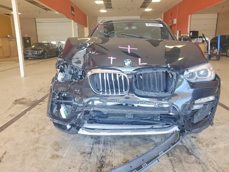 Фото 5 с аукциона – 2018 BMW X3 с VIN 5UXTR9C57JLD72130