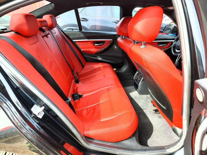 Foto 10 de la subasta – 2017 BMW 330 con VIN WBA8D9C59HK677743