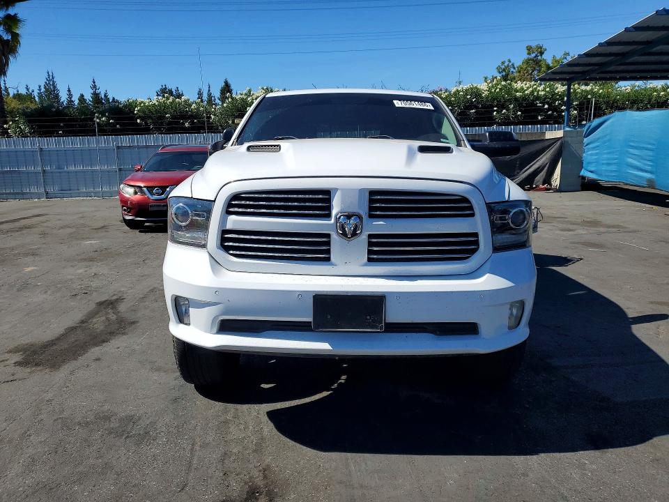 Photo 5 from auction – 2017 RAM 1500 with VIN 1C6RR7MT5HS839773