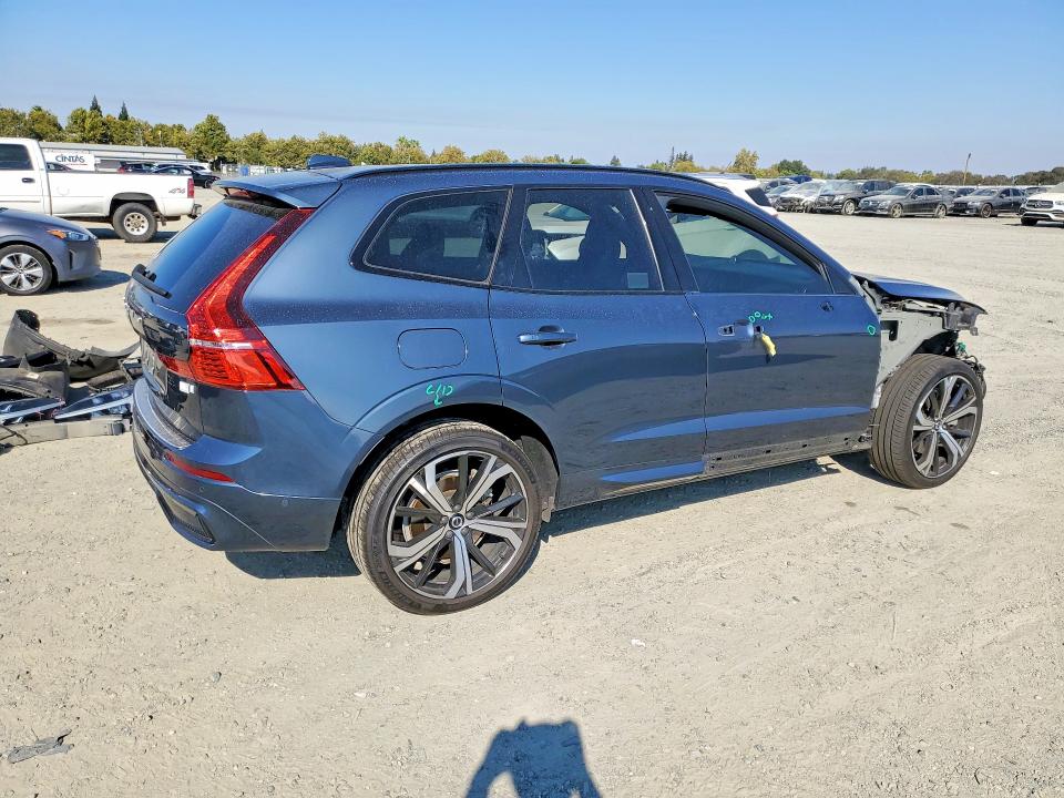 Photo 3 from auction – 2022 VOLVO XC60 with VIN YV4BR0DM3N1992242