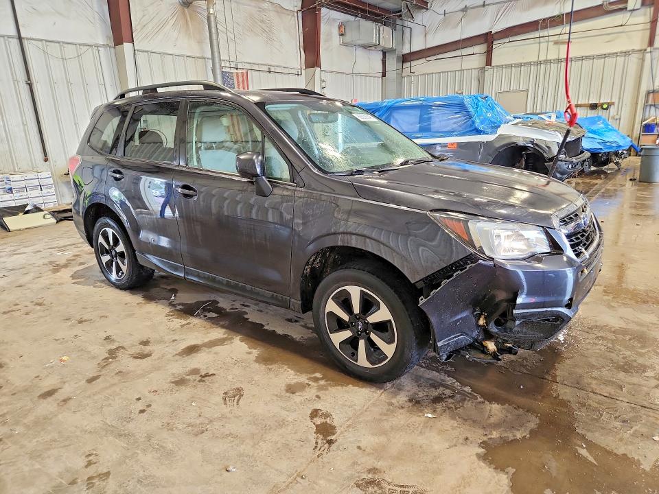 Photo 4 from auction – 2017 SUBARU FORESTER with VIN JF2SJAEC3HH407002