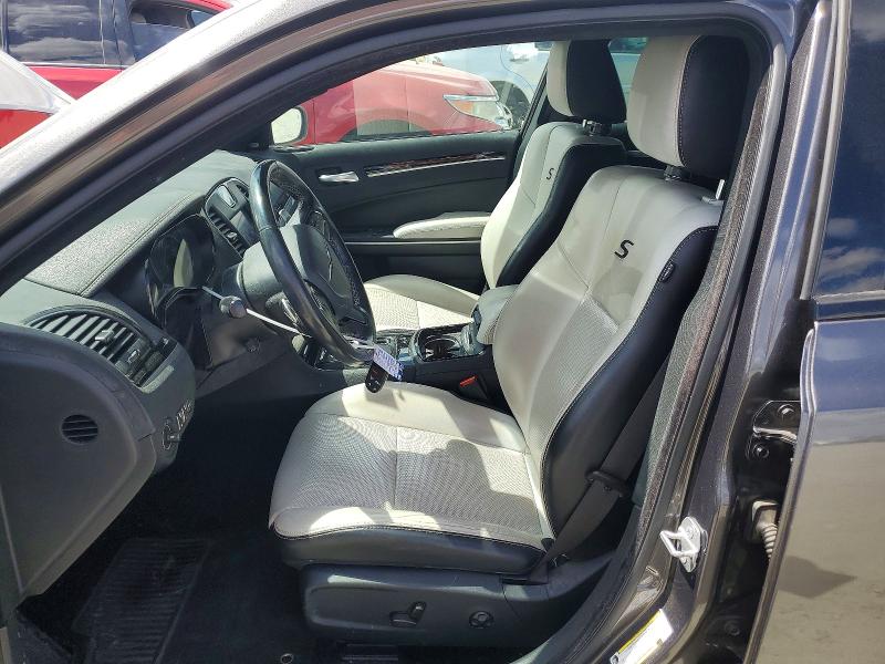 Photo 7 from auction – 2019 CHRYSLER 300 with VIN 2C3CCABG3KH700893