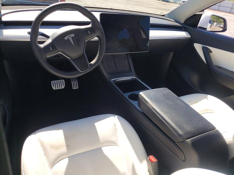 Снимка 8 от търг – 2022 TESLA MODEL Y с VIN 7SAYGDEF0NF388541