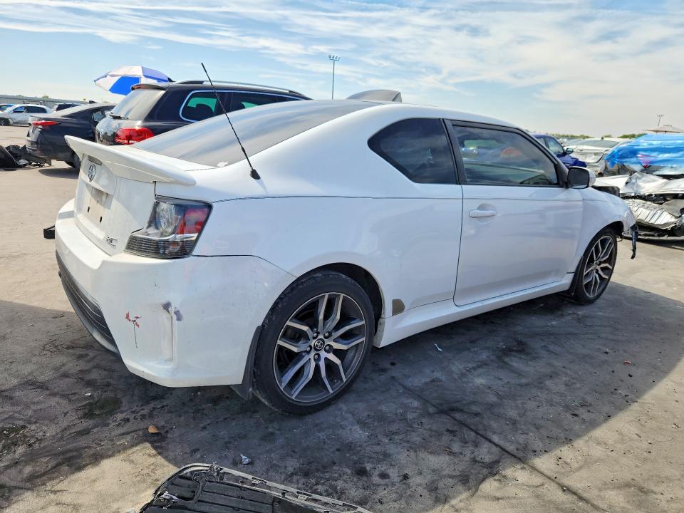Photo 3 from auction – 2014 SCION TC with VIN JTKJF5C70E3072727