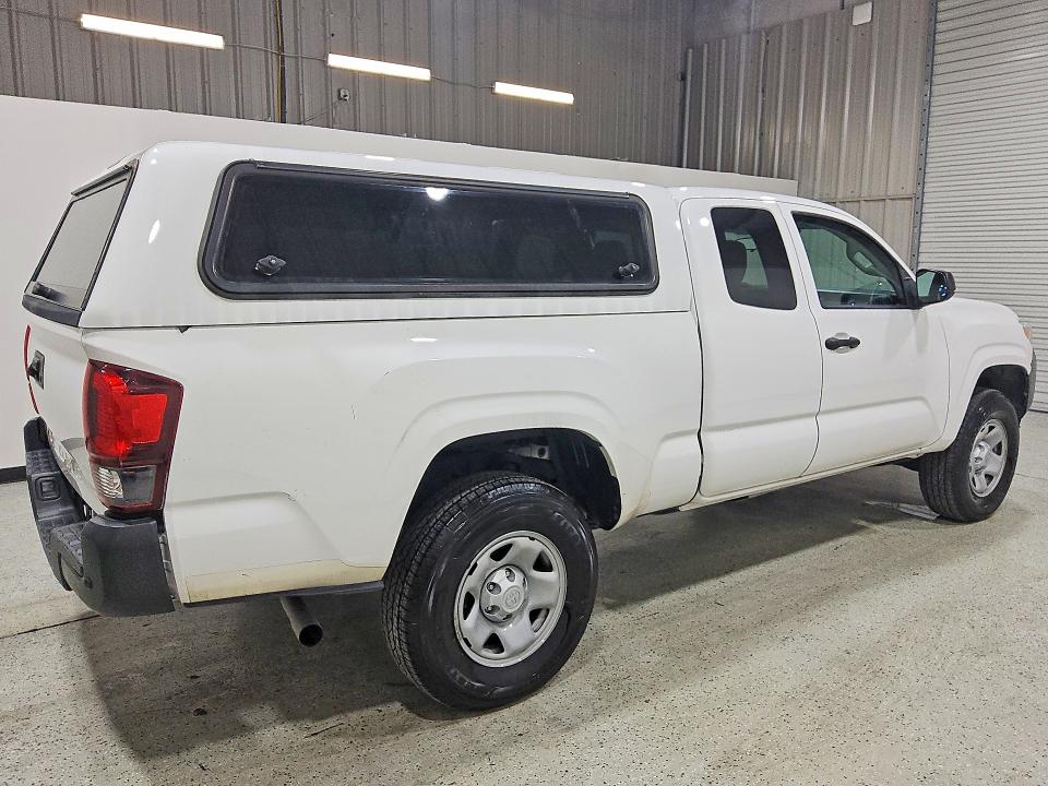Photo 3 from auction – 2022 TOYOTA TACOMA with VIN 3TYRX5GN5NT055201