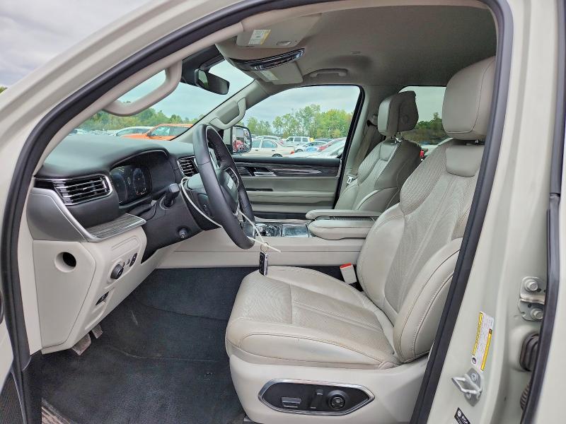 Zdjęcie 7 z aukcji – 2022 JEEP WAGONEER z VIN 1C4SJVDTXNS205697