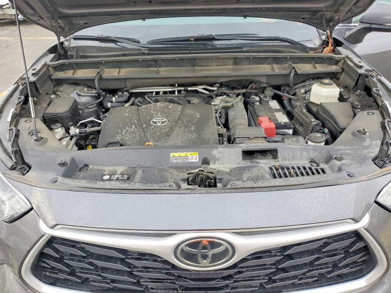Zdjęcie 12 z aukcji – 2022 TOYOTA HIGHLANDER z VIN 5TDBZRBH5NS197936