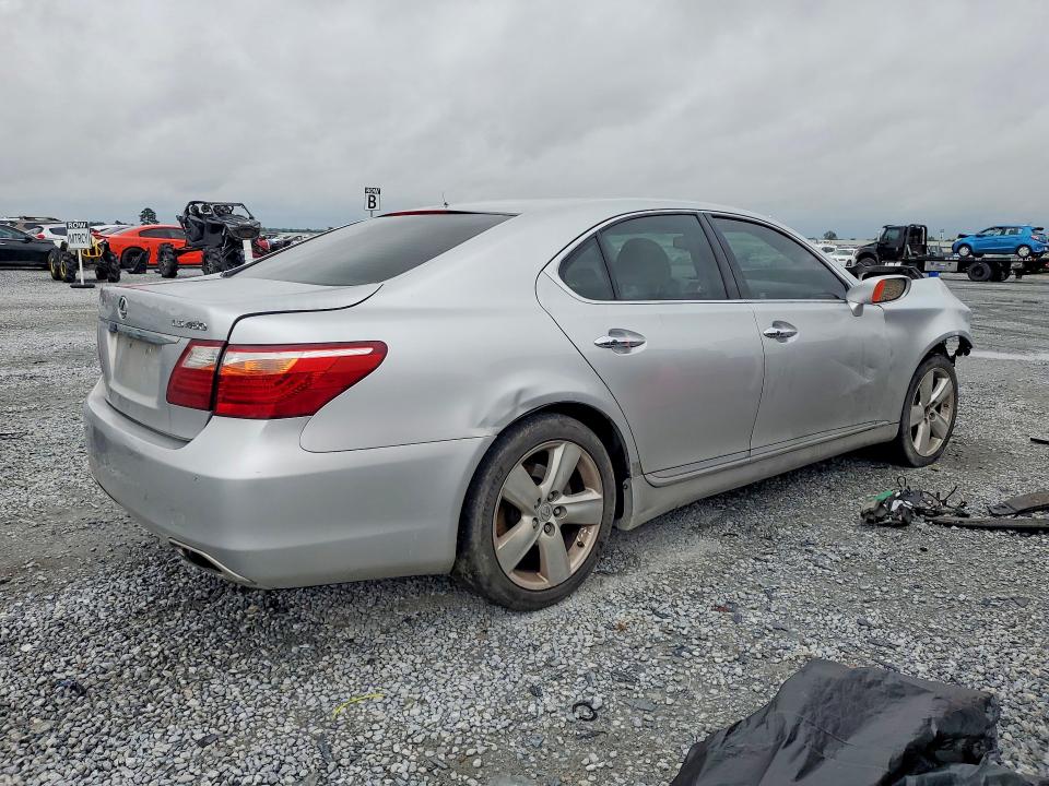 Photo 3 from auction – 2011 LEXUS LS with VIN JTHBL5EF7B5103088