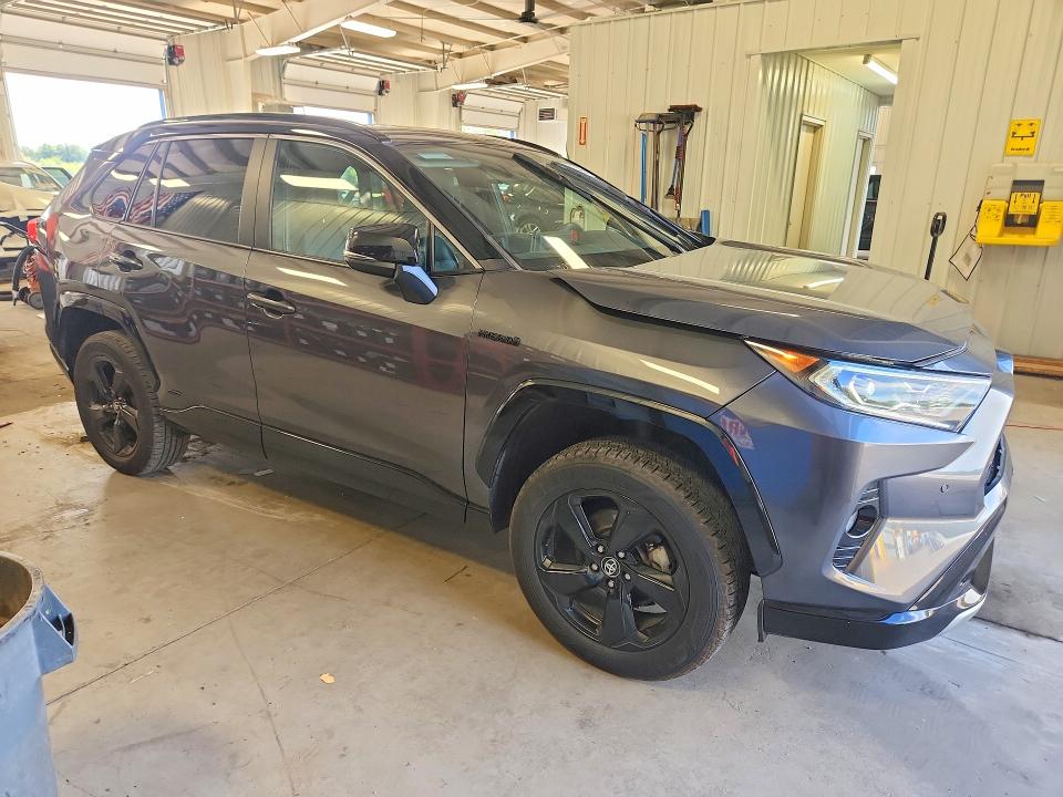 Photo 4 from auction – 2021 TOYOTA RAV4 with VIN 4T3E6RFV0MU010797
