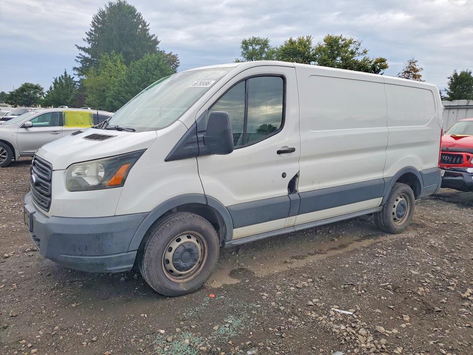 Zdjęcie 1 z aukcji – 2017 FORD TRANSIT z VIN 1FTYR1ZM4HKA07117