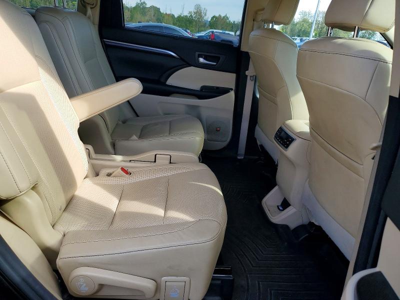 Снимка 11 от търг – 2016 TOYOTA HIGHLANDER с VIN 5TDDKRFH8GS269383