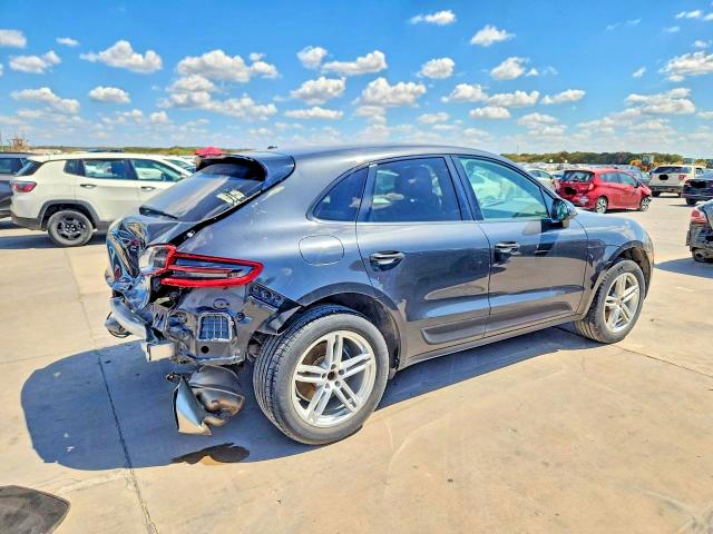 Photo 3 from auction – 2018 PORSCHE MACAN with VIN WP1AA2A50JLB22704