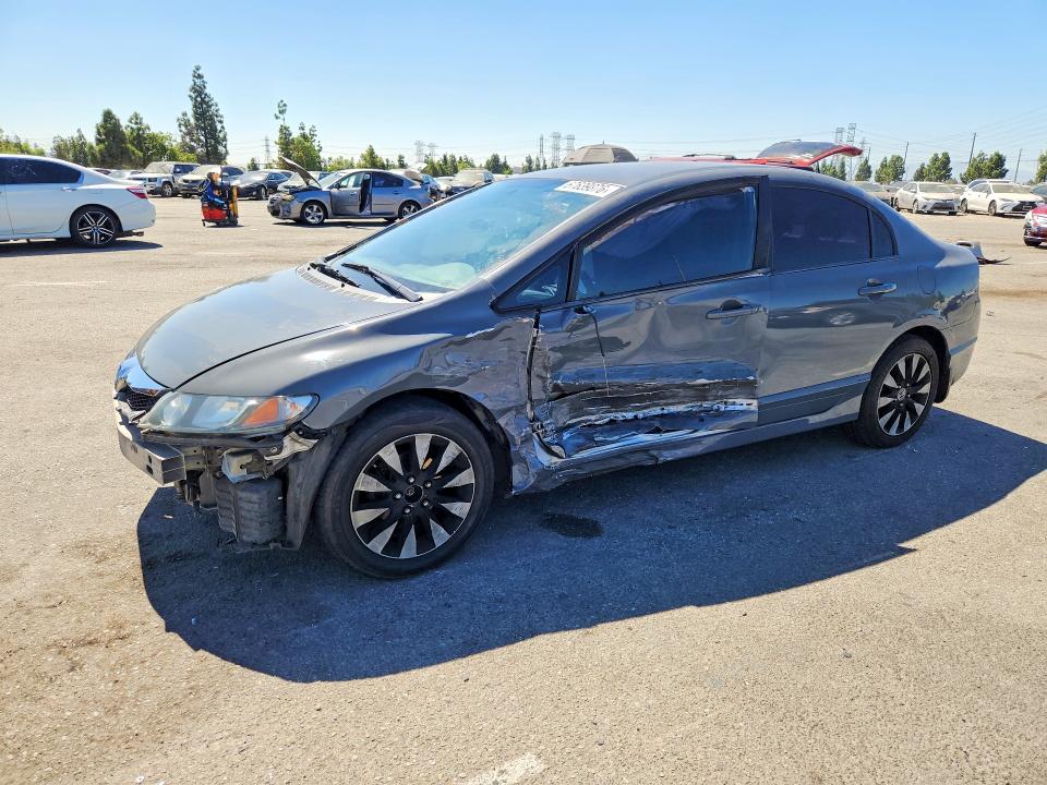 HONDA CIVIC 2010 مع رقم تعريف المركبة 2HGFA1F53AH528002 - صورة من المزاد