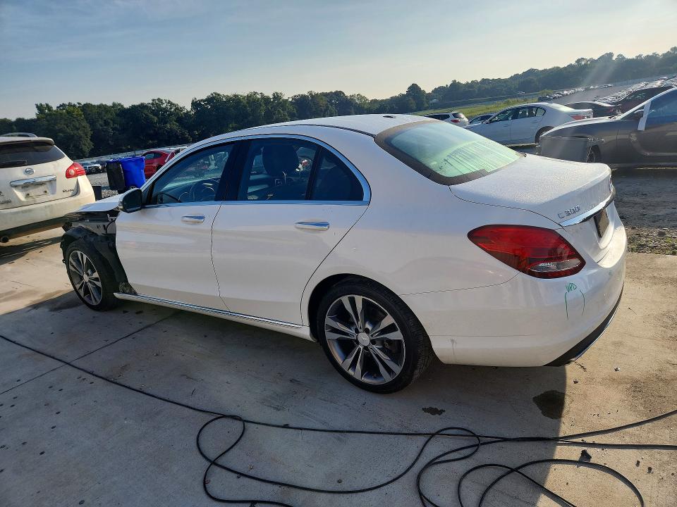 Снимка 2 от търг – 2016 MERCEDES-BENZ C с VIN 55SWF4JB1GU126099