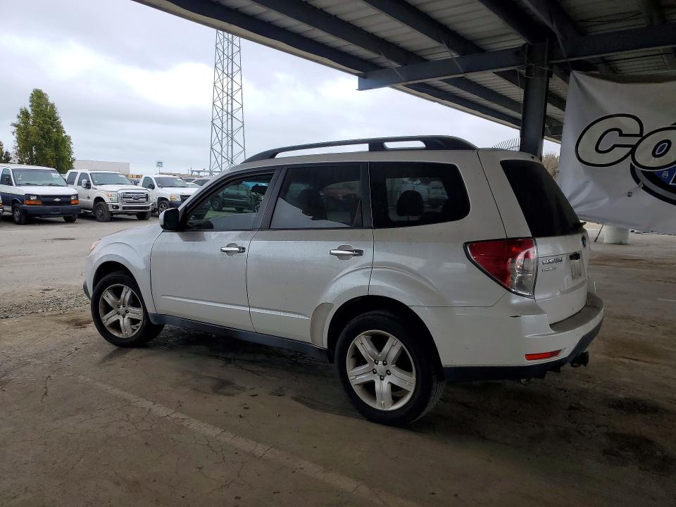 Снимка 2 от търг – 2010 SUBARU FORESTER с VIN JF2SH6CC3AH908411