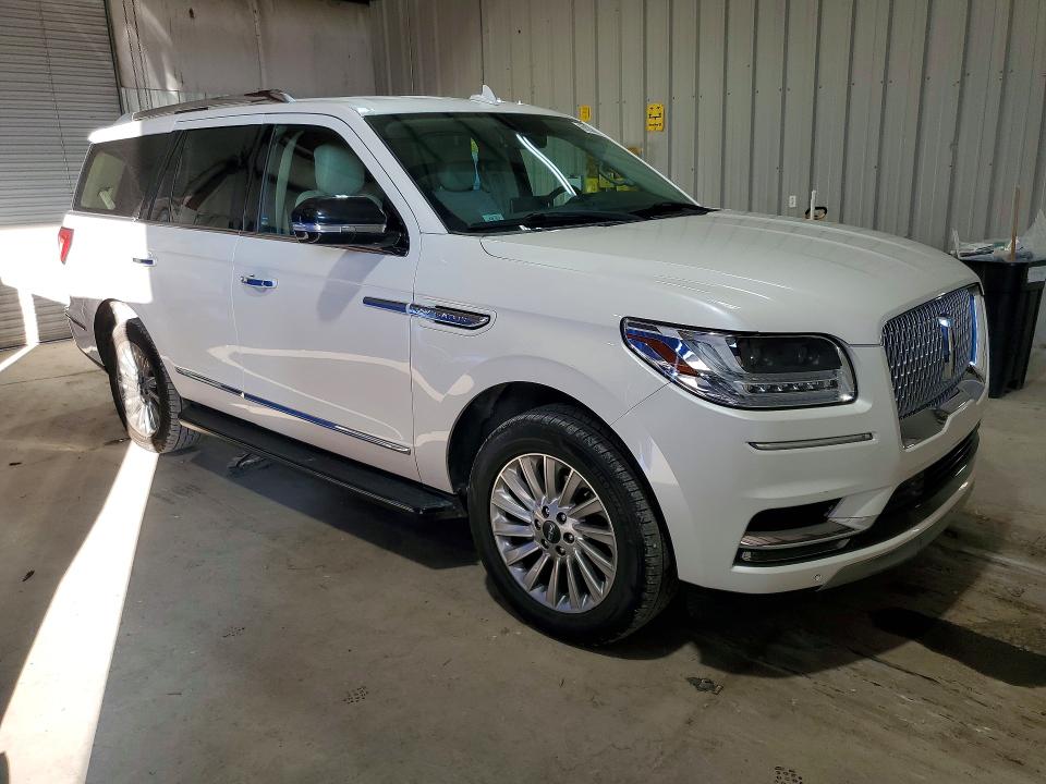 Photo 4 from auction – 2018 LINCOLN NAVIGATOR with VIN 5LMJJ2NT6JEL01059