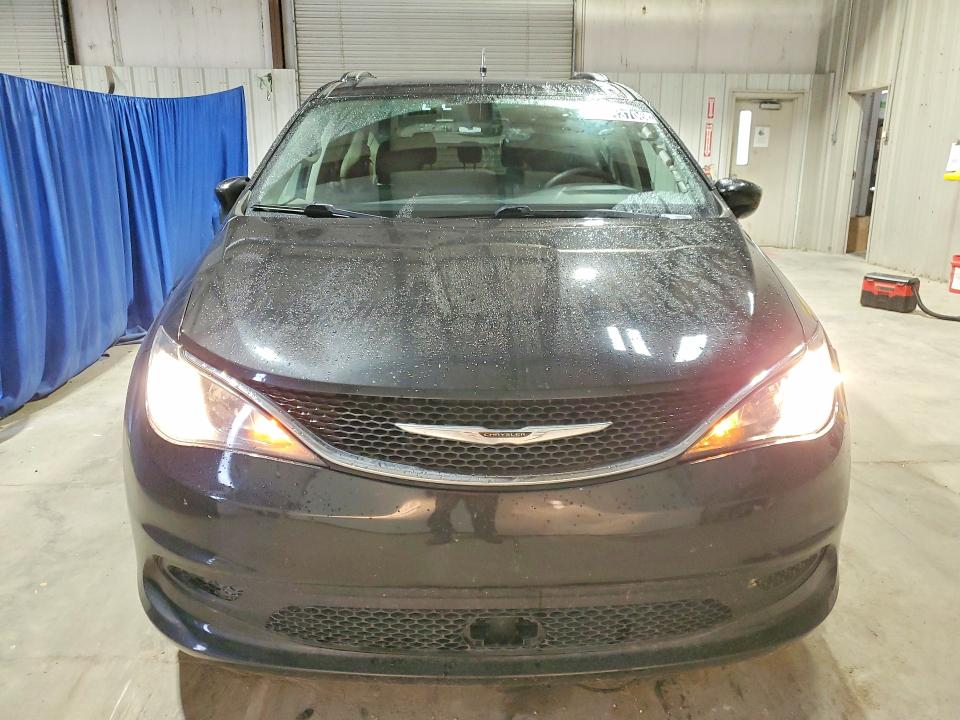 Photo 5 from auction – 2021 CHRYSLER VOYAGER with VIN 2C4RC1DG1MR516729