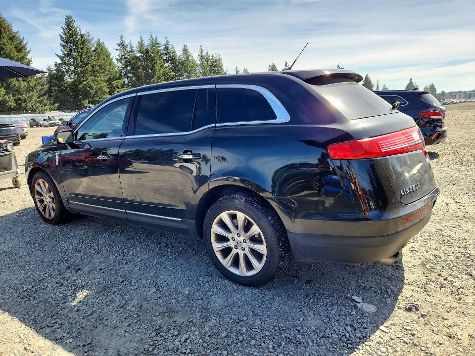 Photo 2 from auction – 2013 LINCOLN MKT with VIN 2LMHJ5AT4DBL56199