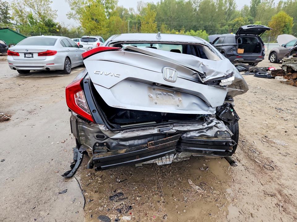 Photo 6 from auction – 2016 HONDA CIVIC with VIN 19XFC1F39GE039986