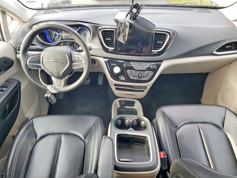 Photo 8 from auction – 2023 CHRYSLER PACIFICA with VIN 2C4RC1BG8PR582198