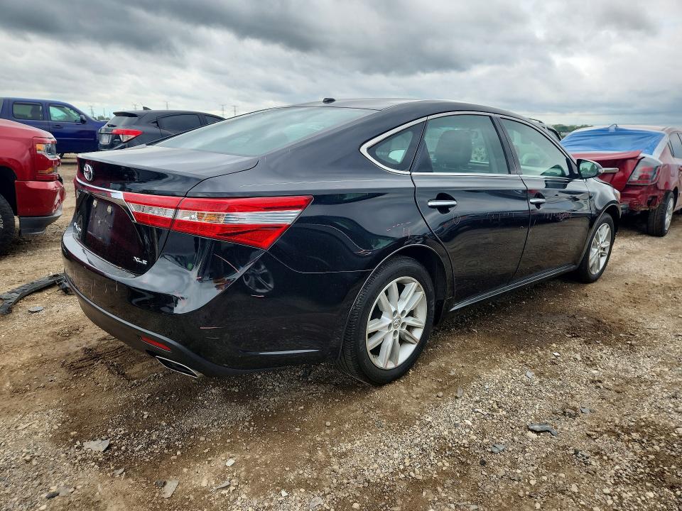 Photo 3 from auction – 2015 TOYOTA AVALON with VIN 4T1BK1EB2FU175141