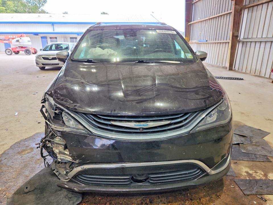 Фото 5 с аукциона – 2018 CHRYSLER PACIFICA с VIN 2C4RC1N77JR127149