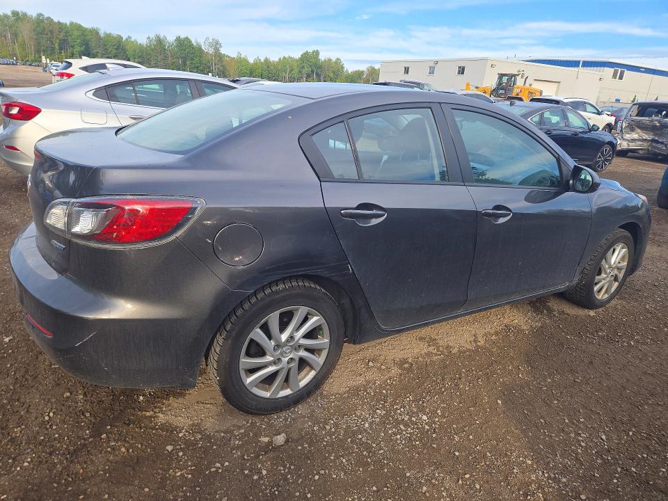 Foto 3 de la subasta – 2012 MAZDA 3 con VIN JM1BL1V7XC1620459