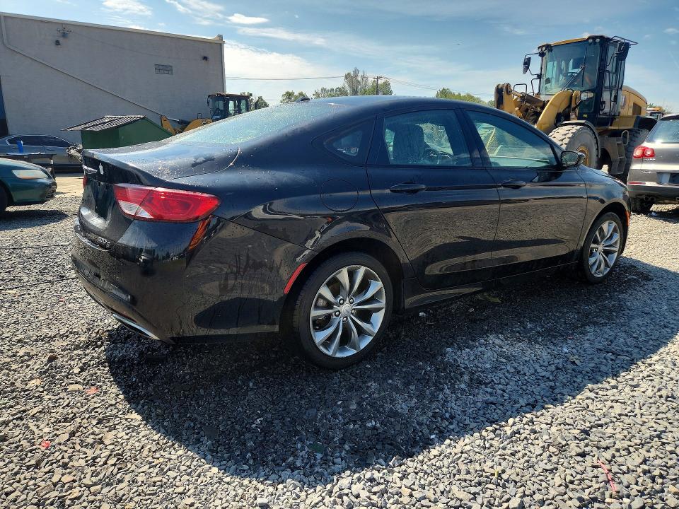 Photo 3 from auction – 2015 CHRYSLER 200 with VIN 1C3CCCBG0FN572511