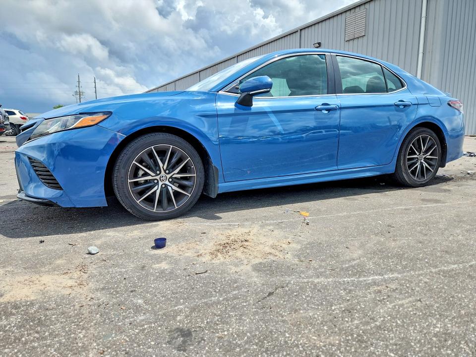 Photo 1 from auction – 2023 TOYOTA CAMRY with VIN 4T1T11BK3PU096932