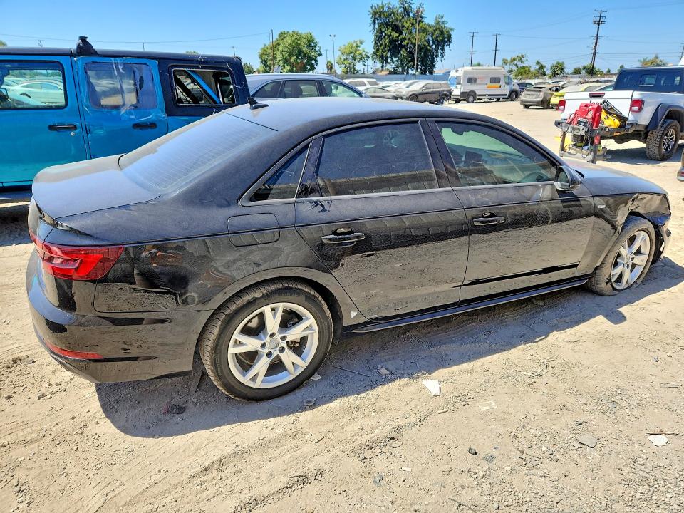Foto 3 de la subasta – 2018 AUDI A4 con VIN WAUKMAF49JA113242