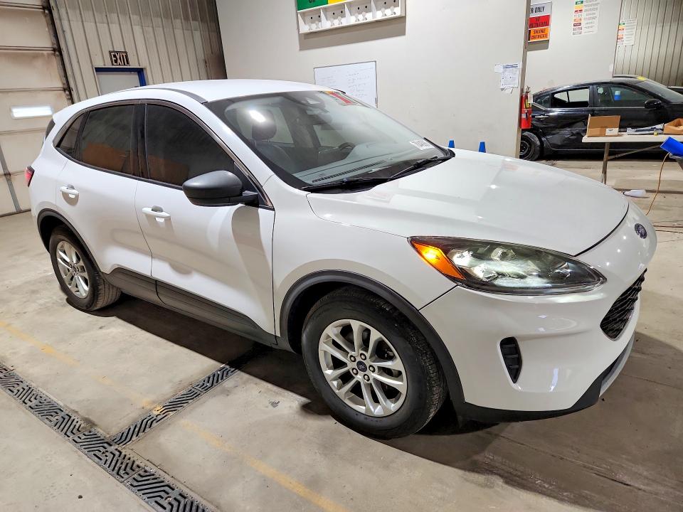 Photo 4 from auction – 2022 FORD ESCAPE with VIN 1FMCU0G65NUB08458